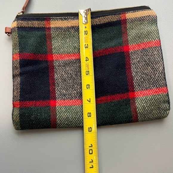 L.I.B. Versatile Green, Red, Navy, and Cream Plaid Pouch - Picture 5 of 6